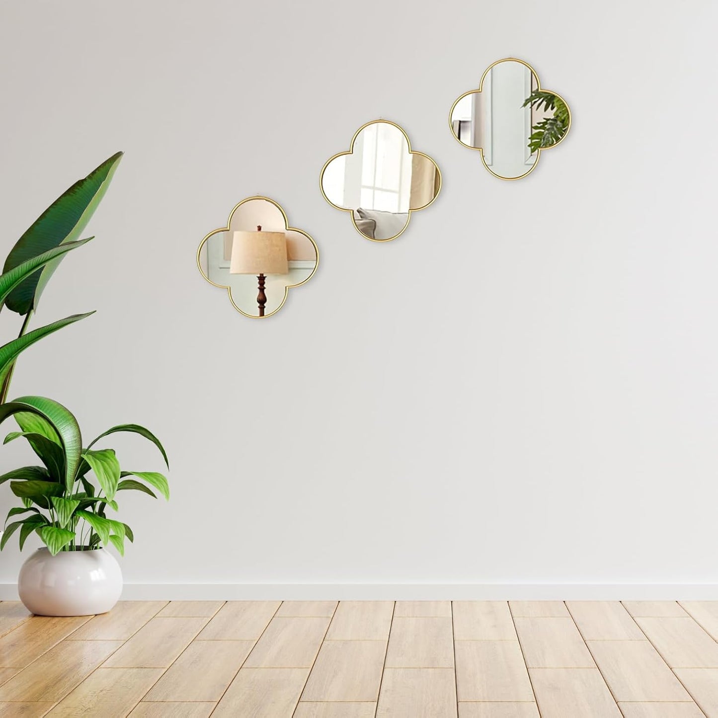 Clover Mirror with Gold Finish