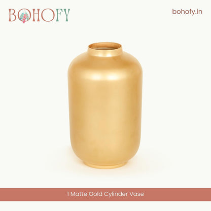 Chic Golden Ceramic Vase for Modern Interiors